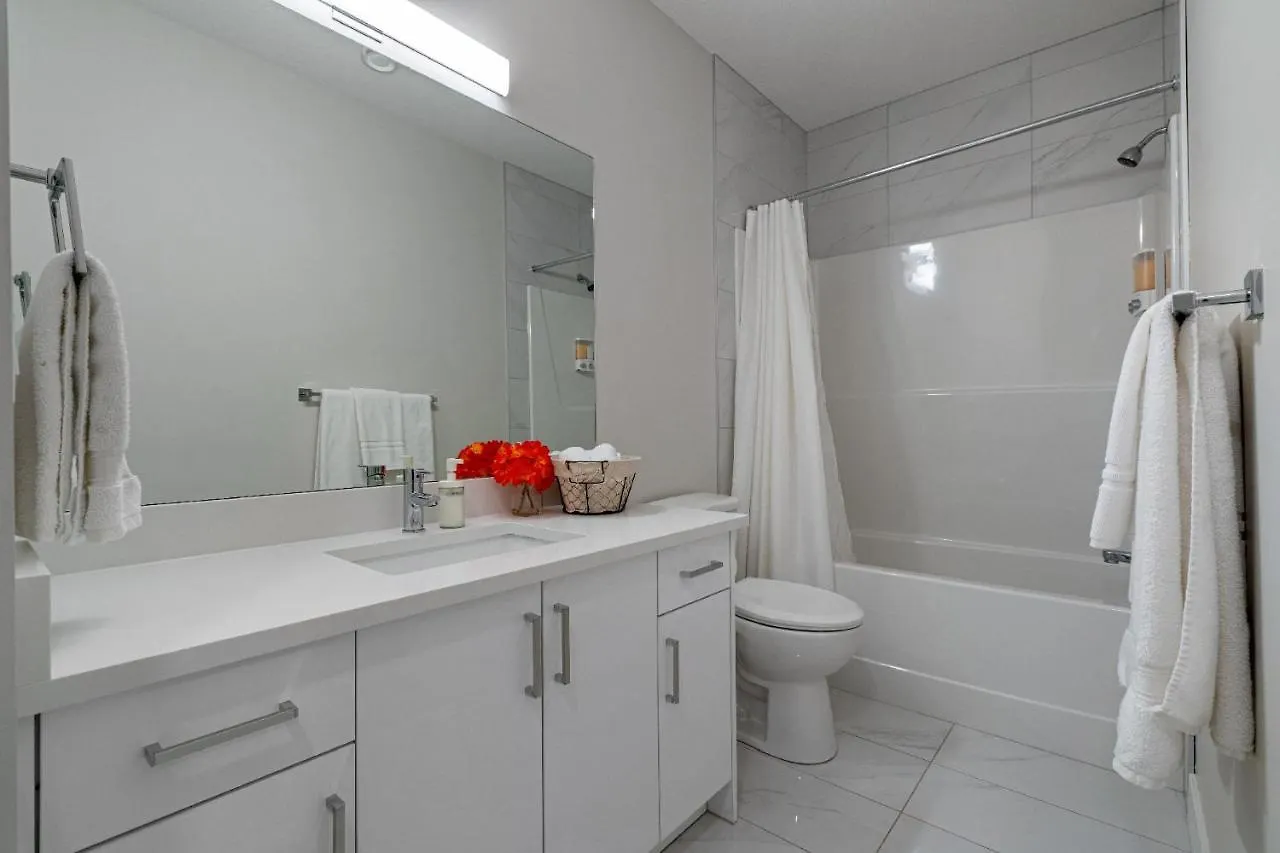 Modern 1Br Home Full Kitchen Smarttv Calgary Apartment