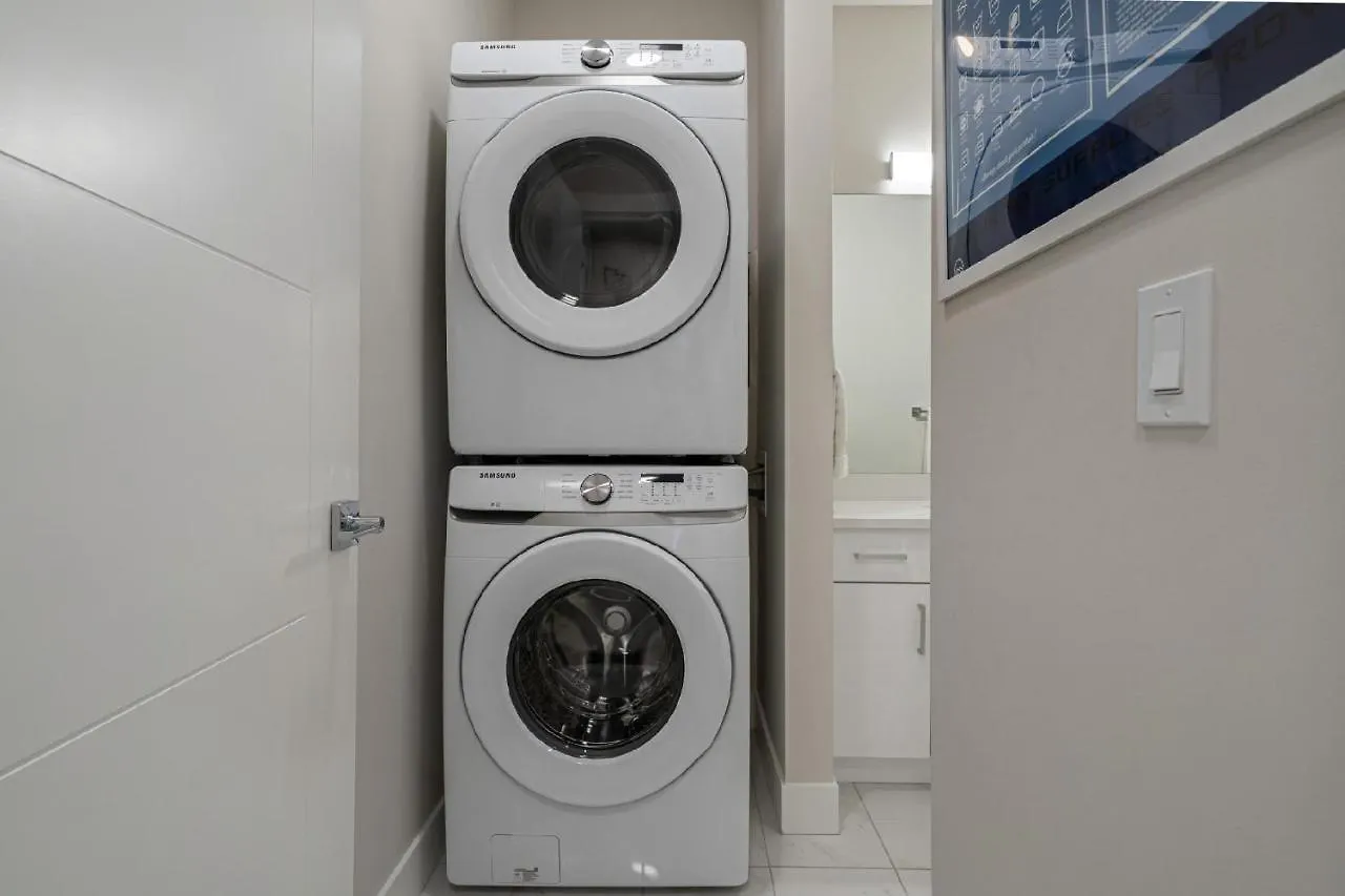 Modern 1Br Home Full Kitchen Smarttv YYC